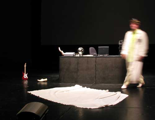 Albert Einstein bei seinem Unpraktischen Arzt