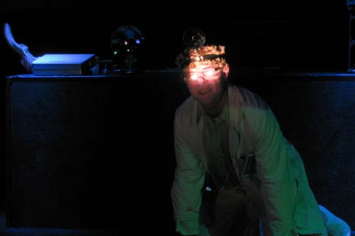 Albert Einstein bei seinem Unpraktischen Arzt