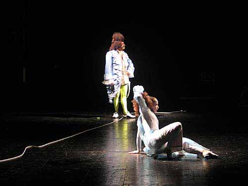 GRNDLICHE FREUDE BER DEM ABGRUND