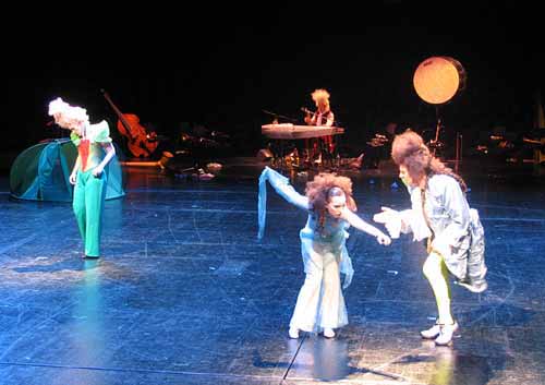 GRNDLICHE FREUDE BER DEM ABGRUND