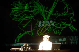 Die Praxis am Ende des Brückenbogens