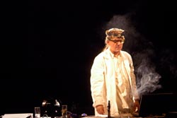 Die Praxis am Ende des Brückenbogens