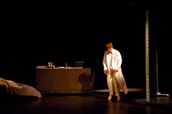 Die Praxis am Ende des Brückenbogens